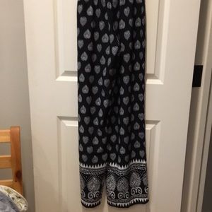 A’gaci pull on pants paisley Elastic waistband crochet detail size S black white